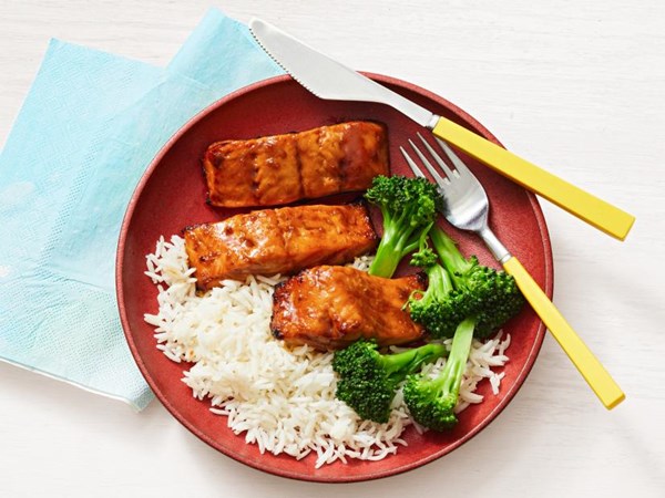 Air-fryer hoisin-glazed salmon 