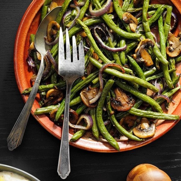 Air-fryer roasted green beans