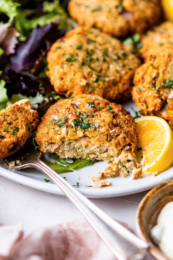 Air fryer salmon patties