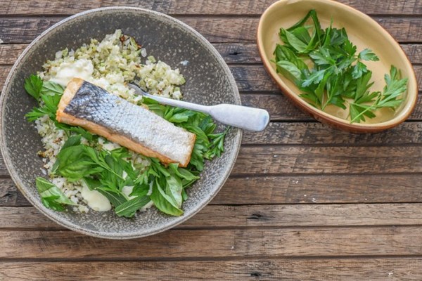 Air fryer salmon with crispy skin 