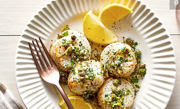 Air-fryer scallops with lemon-herb sauce