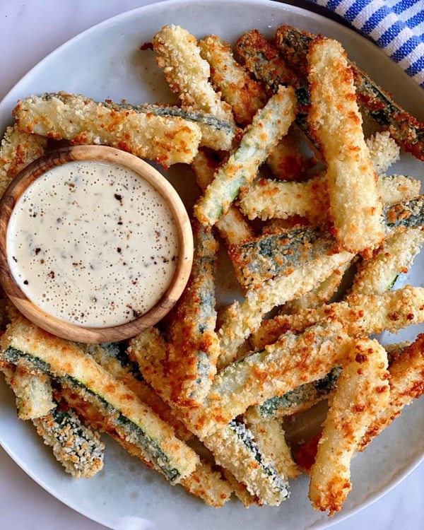 Air fryer zucchini fries