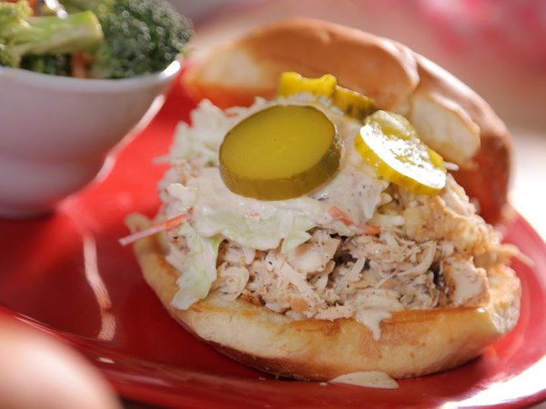 Alabama chicken sandwiches [Roost Fried Chicken]