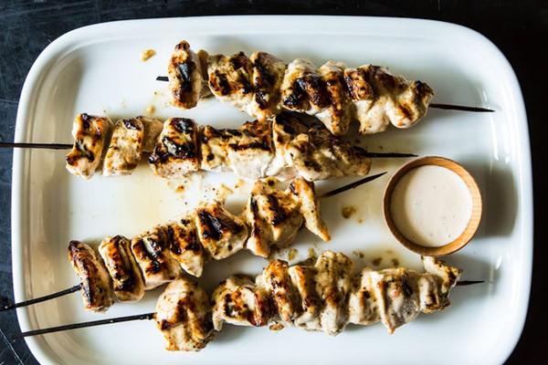 Alabama-style chicken kebabs