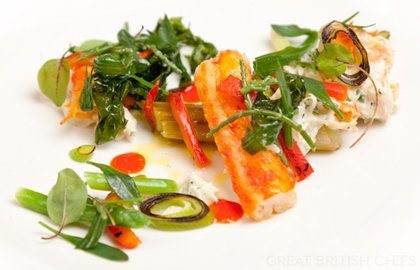 Alaska king crab, leeks, red pepper and cardamom dressing and sea vegetable salad