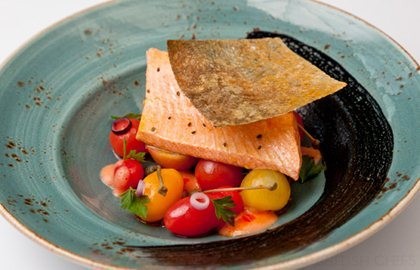 Alaska salmon with cherry tomato salad