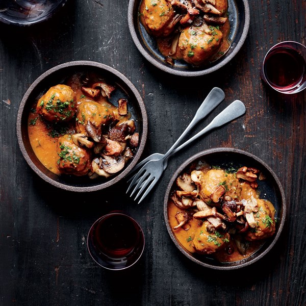 Albóndigas with mushrooms