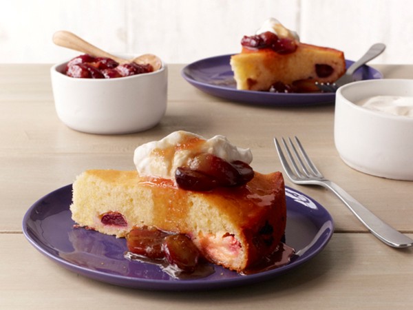 Alex Guarnaschelli's warm grape cake