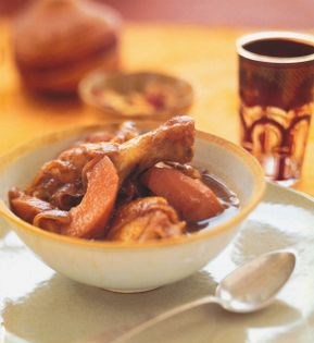 Algerian tagine of chicken with quince (Poulet aux coings)