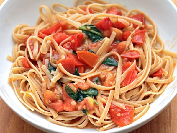 Alice Waters' whole wheat pasta with tomato vinaigrette