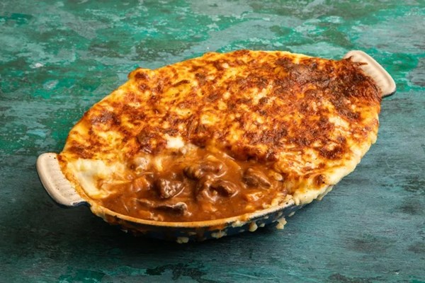 Aligot and beef Bourguignon pie