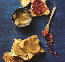 All-but-instant raw raspberry jam