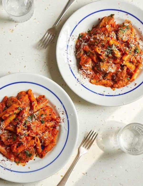 All-in-one creamy sausage pasta