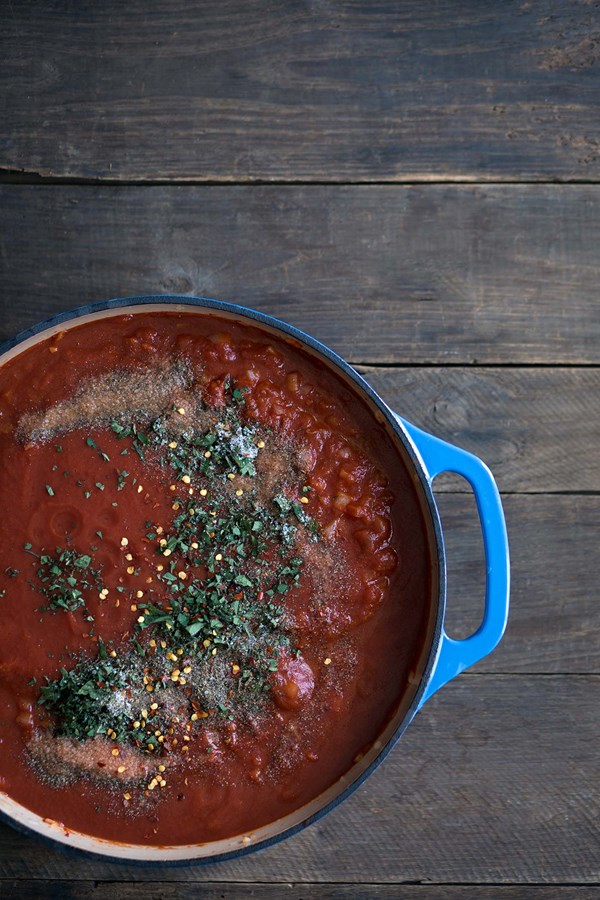 All--purpose tomato sauce