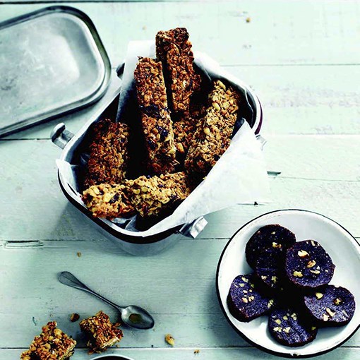 Almond + pine nut oat bars