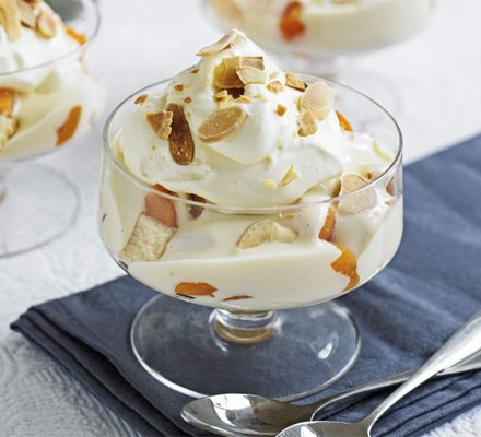 Almond and apricot trifles