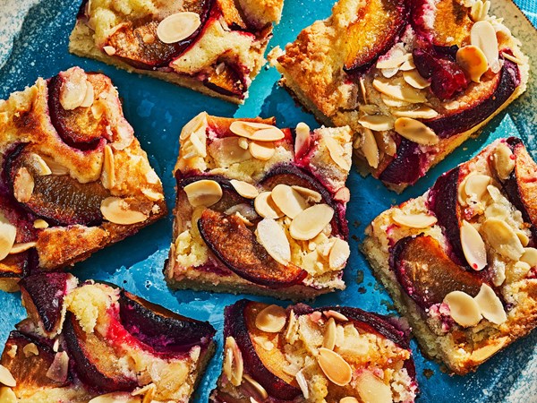 Almond and plum snack cake