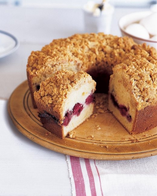 Almond-berry coffee cake