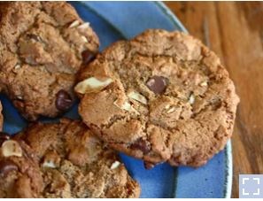 Almond butter-chocolate chip cookies