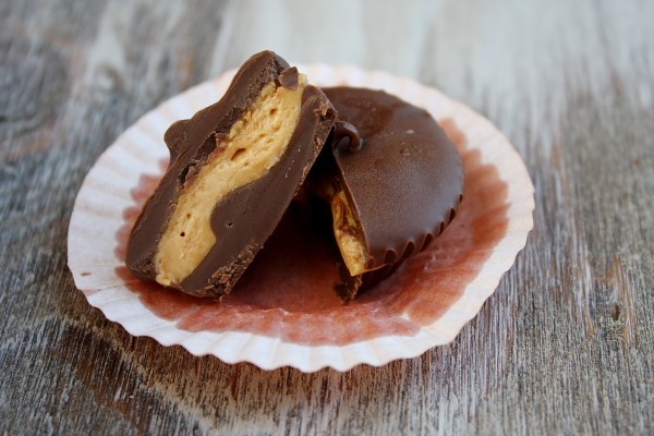 Almond butter cups