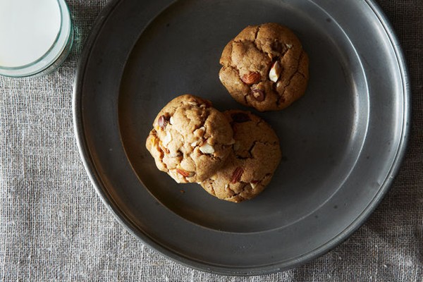 Almond butter, dark chocolate & coconut cookies