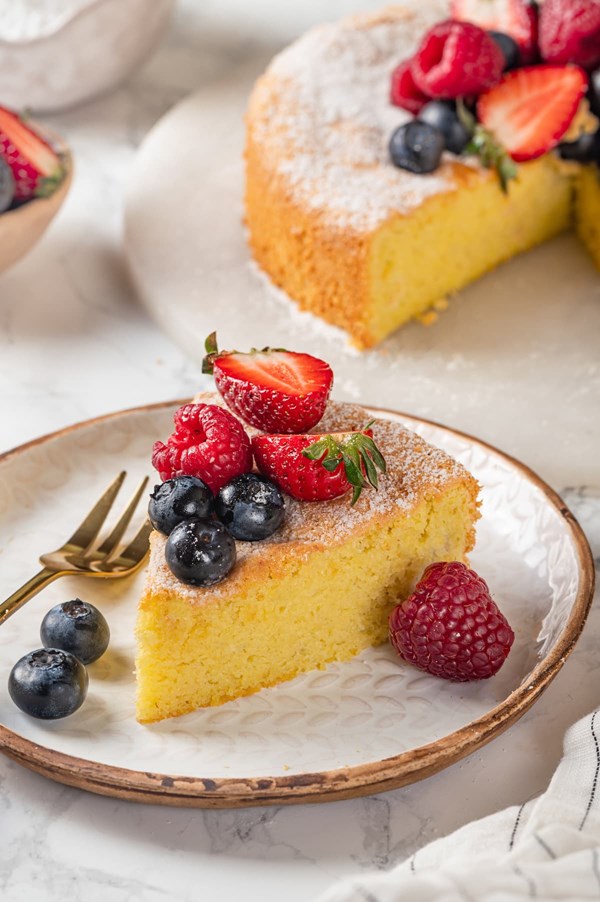 Almond cake 