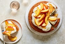 Almond cake with peaches and cream