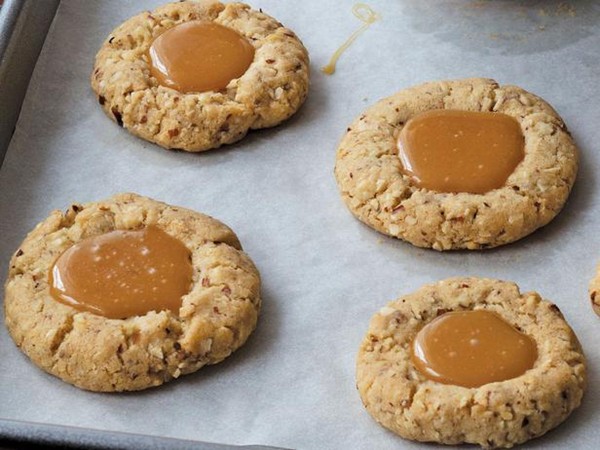 Almond caramel thumbprints