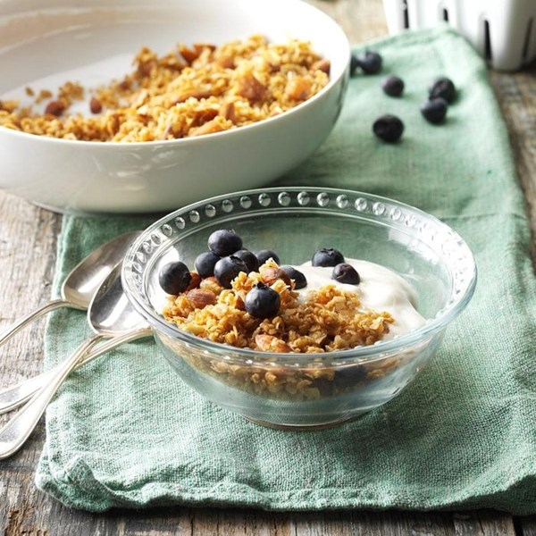Almond-chai granola