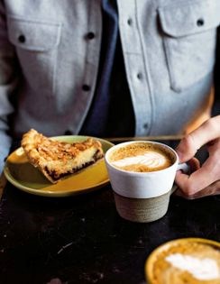 Almond chess pie