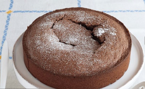 Almond chocolate cake (Torta Caprese)