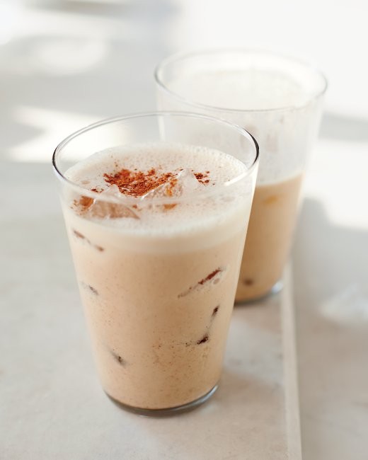 Almond cinnamon frappé