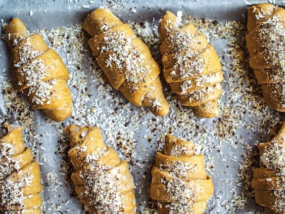 Almond coconut croissants 