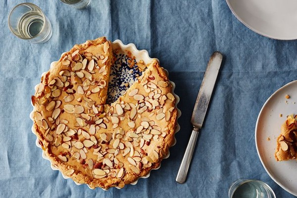 Almond coffee cake