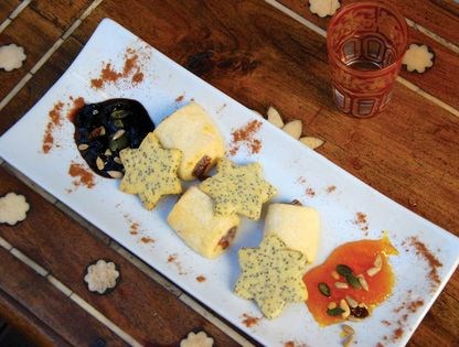 Almond cookies (Almendrados)