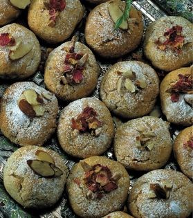 Almond cookies [Dough #1] (Nan-e badami)