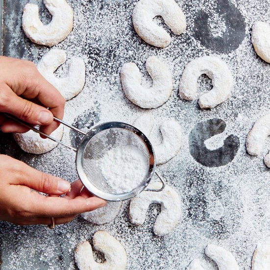 Almond crescents