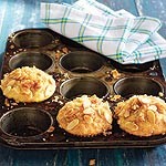 Almond crumble peach muffins