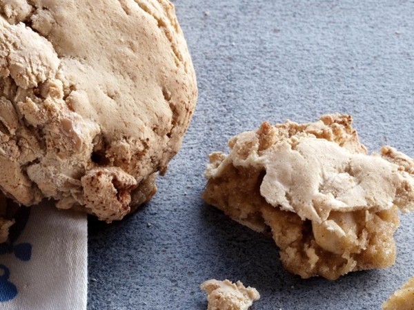 Almond crunchies