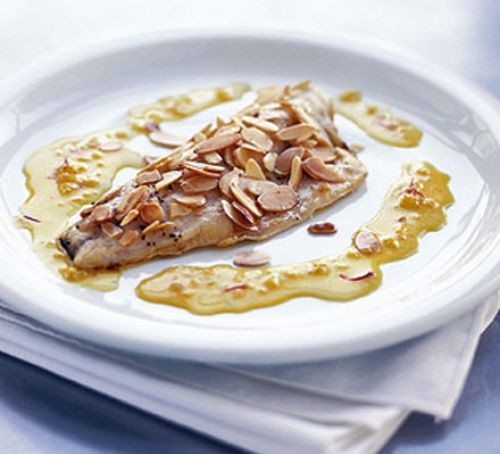 Almond-crusted fish with saffron sauce