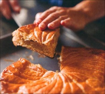 Almond galette (Pithiviers)