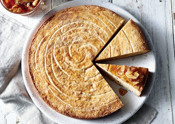 Almond gâteau Breton [lemon compote]