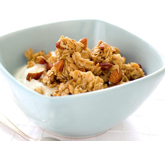Almond granola with dried fruit
