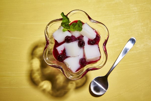 Almond jelly with blueberry-ginger compote