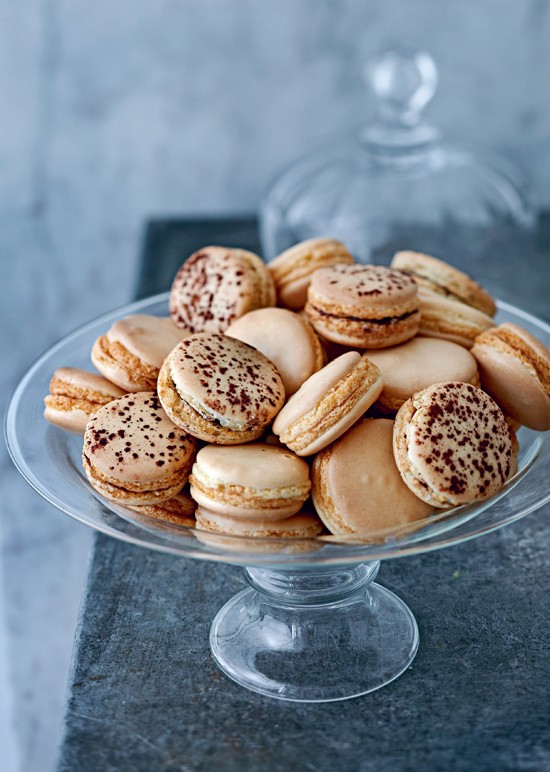 Almond macarons