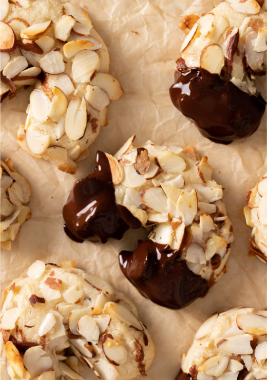 Almond marzipan cookies (Mandelhörnchen)