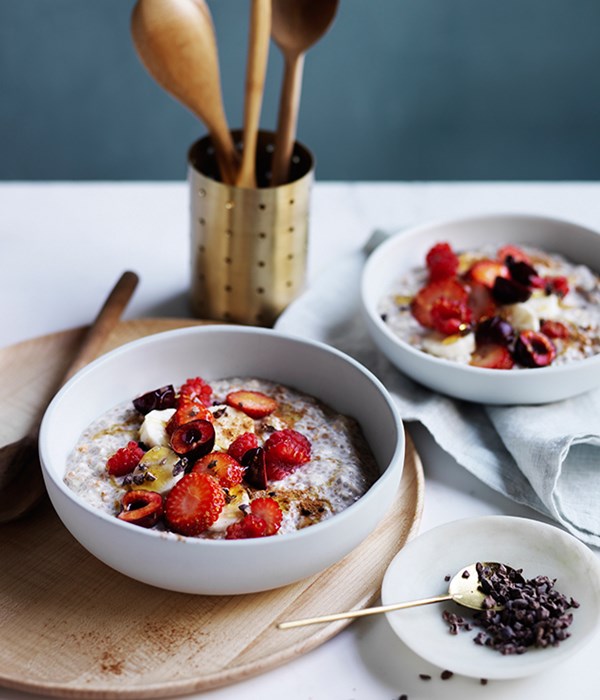Almond milk Bircher muesli with bananas, berries and cacao nibs