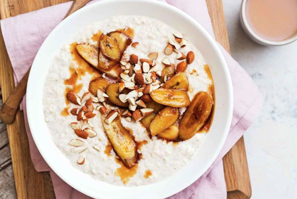 Almond milk quick oats with panela bananas