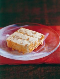 Almond nougat ice cream with praline