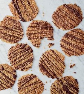 Almond-oat lace cookies